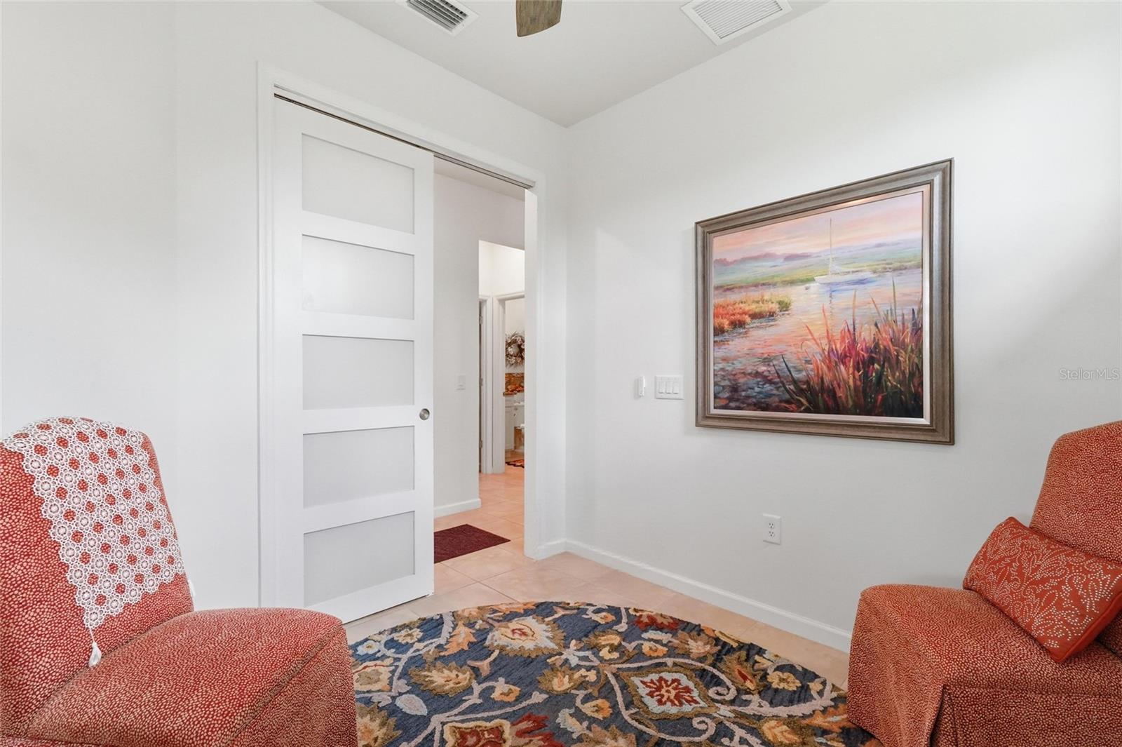 Image 25 of 40 For 7017 Hanover Court