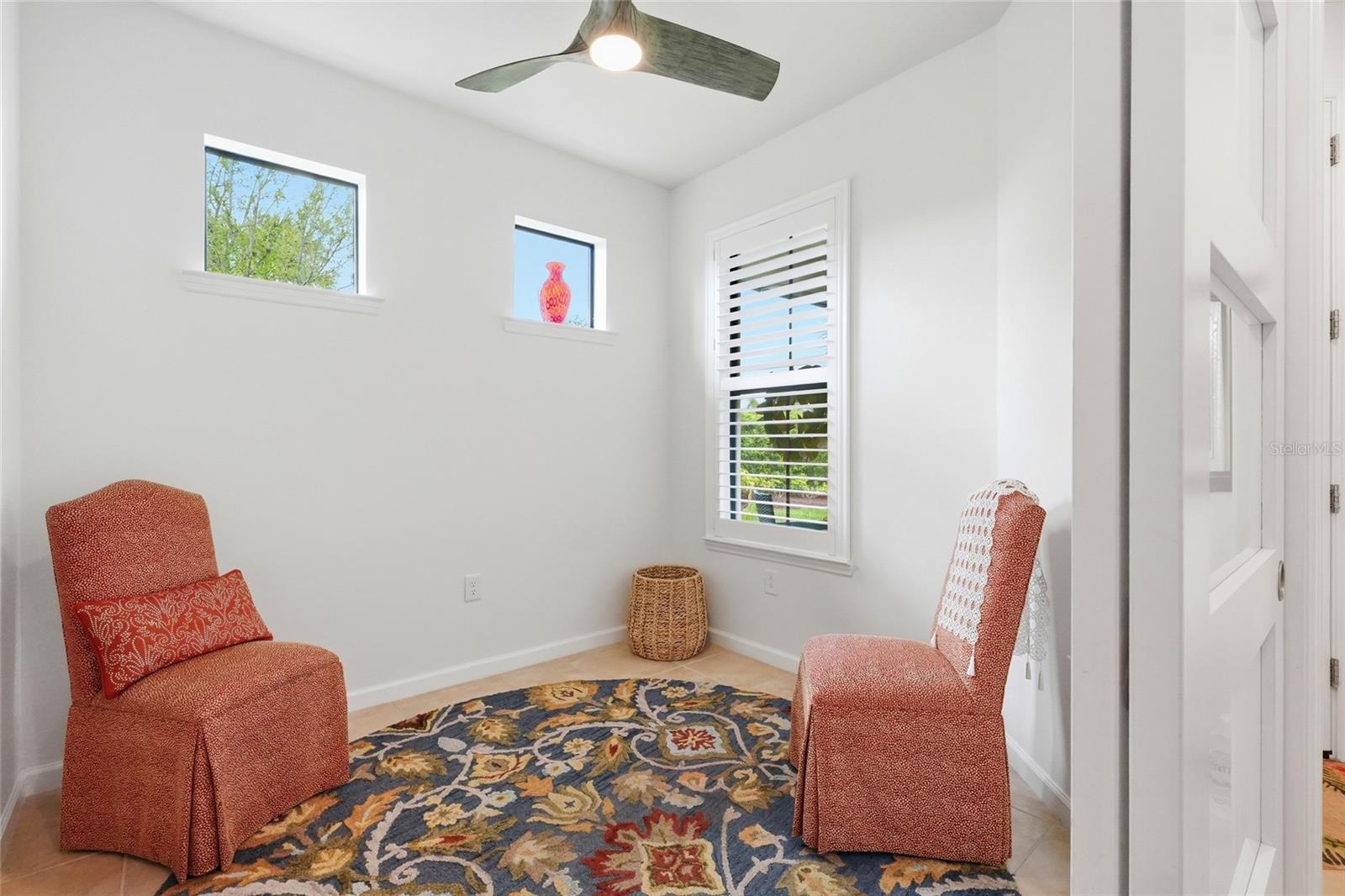 Image 26 of 40 For 7017 Hanover Court