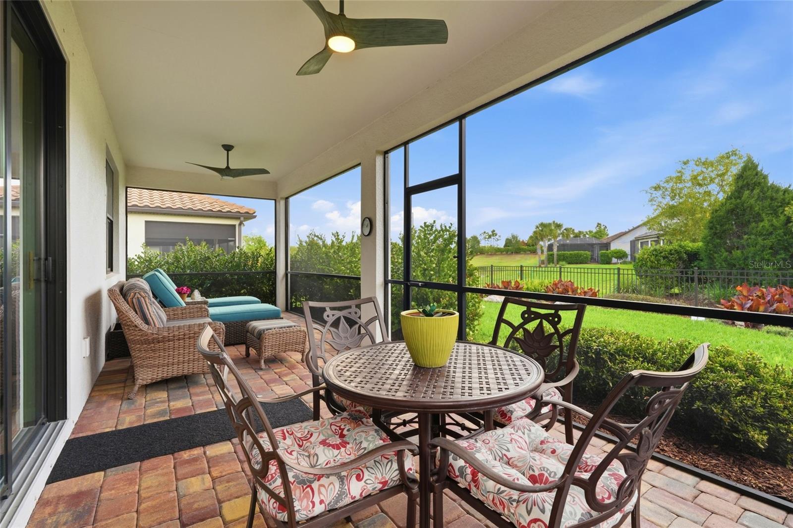 Image 27 of 40 For 7017 Hanover Court