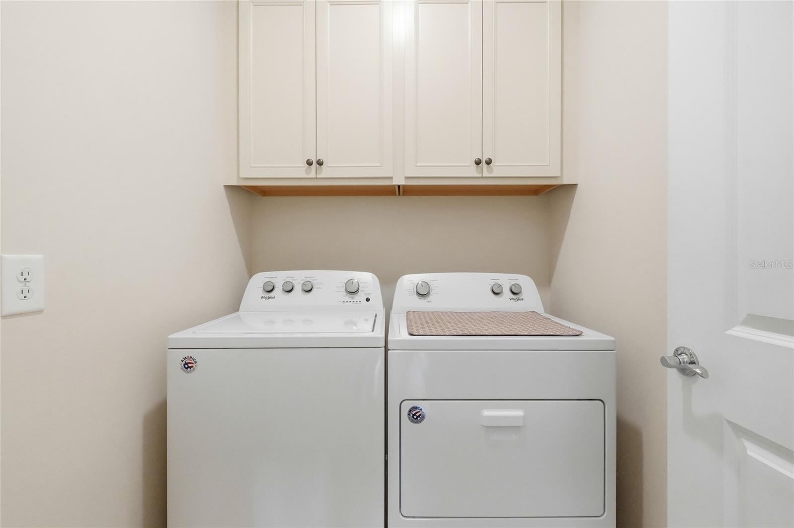 Image 29 of 40 For 7017 Hanover Court