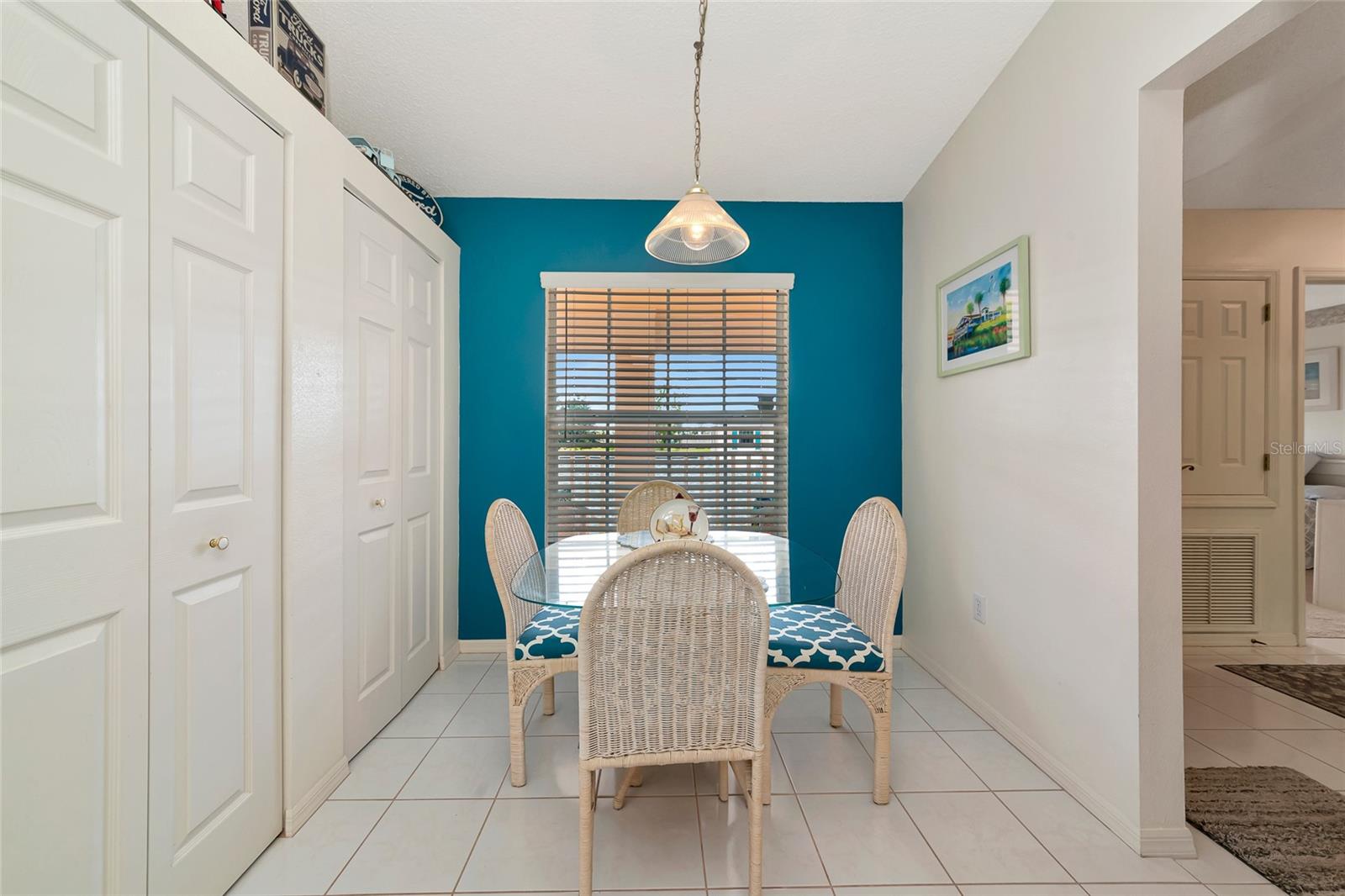 Image 11 of 70 For 4206 Caddie Drive E 201