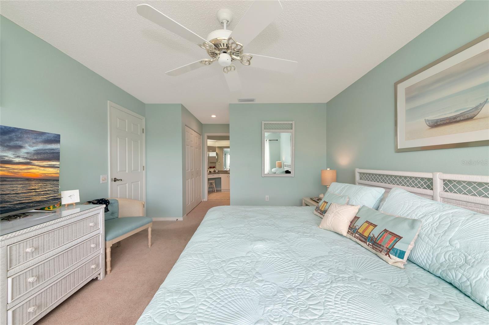 Image 18 of 70 For 4206 Caddie Drive E 201