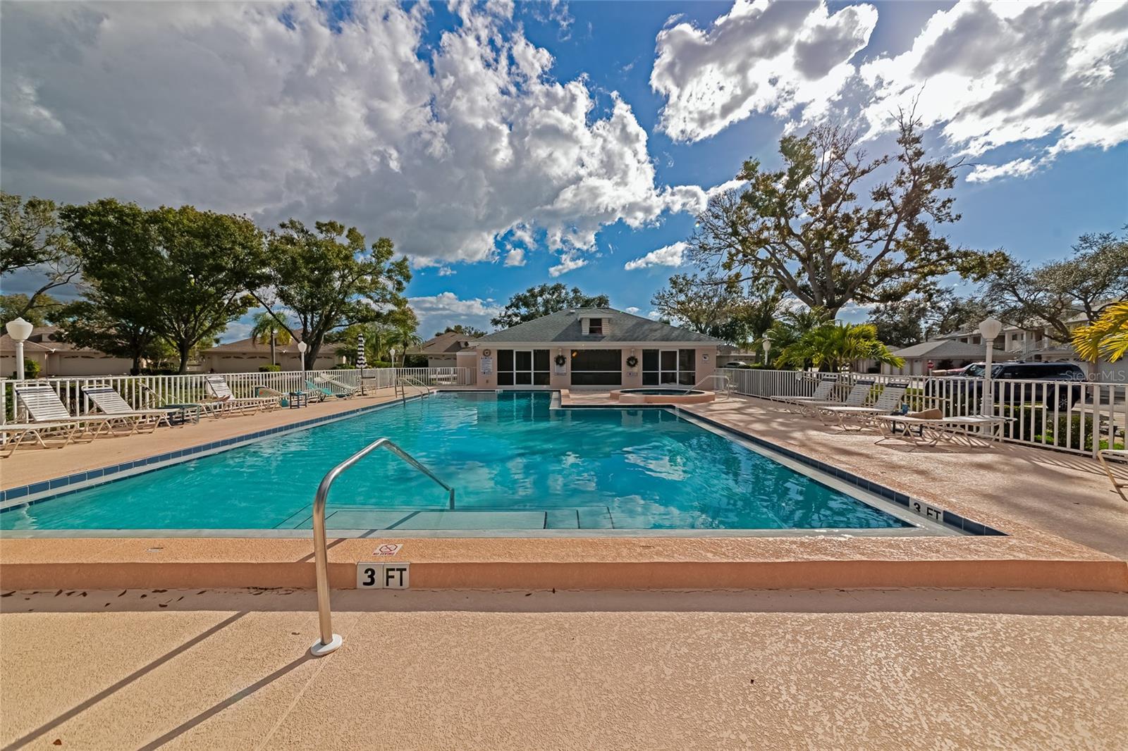 Image 40 of 70 For 4206 Caddie Drive E 201