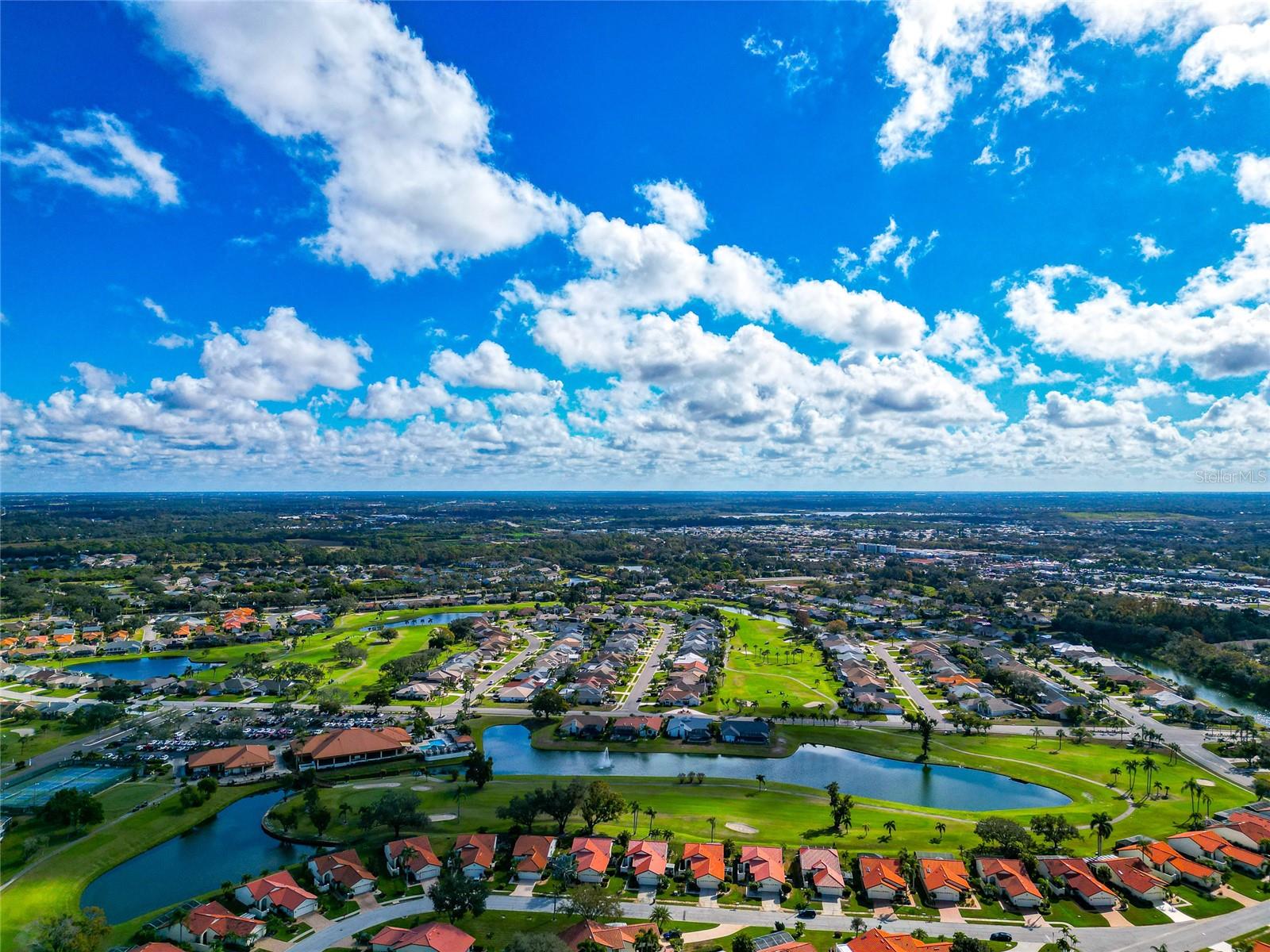 Image 51 of 70 For 4206 Caddie Drive E 201