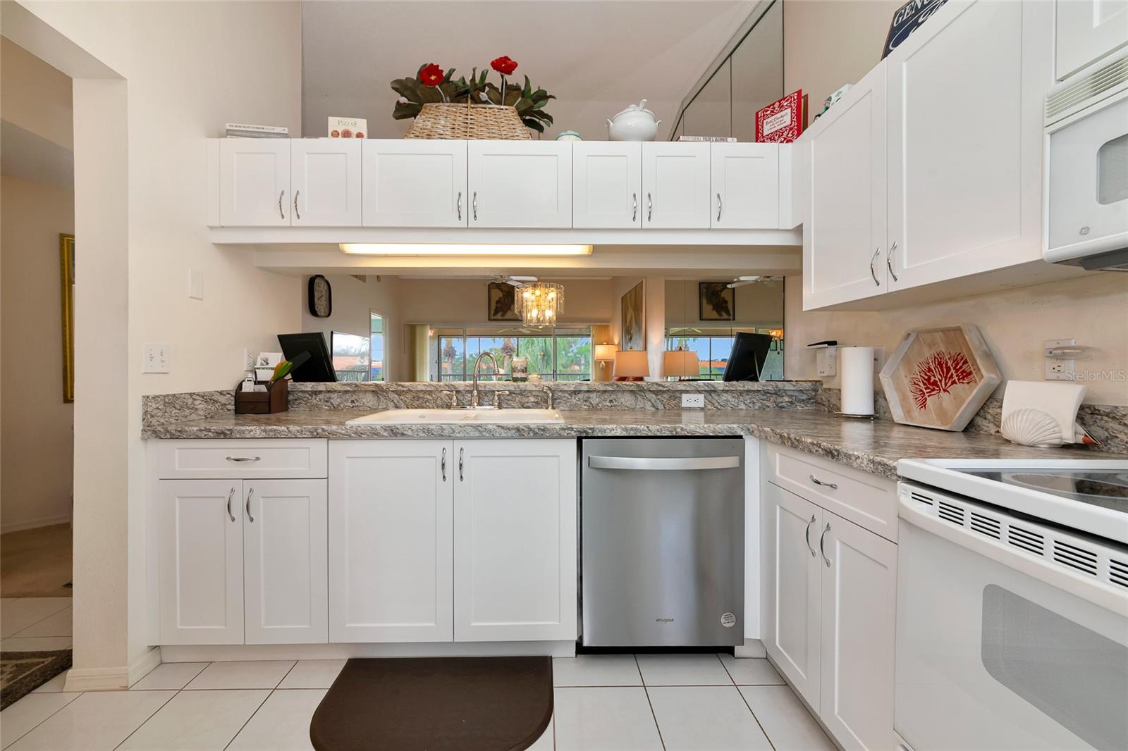 Image 8 of 70 For 4206 Caddie Drive E 201