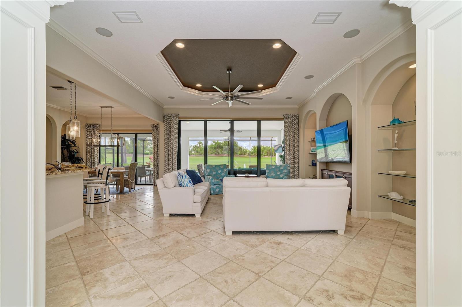 Image 14 of 82 For 7314 Heritage Grand Place