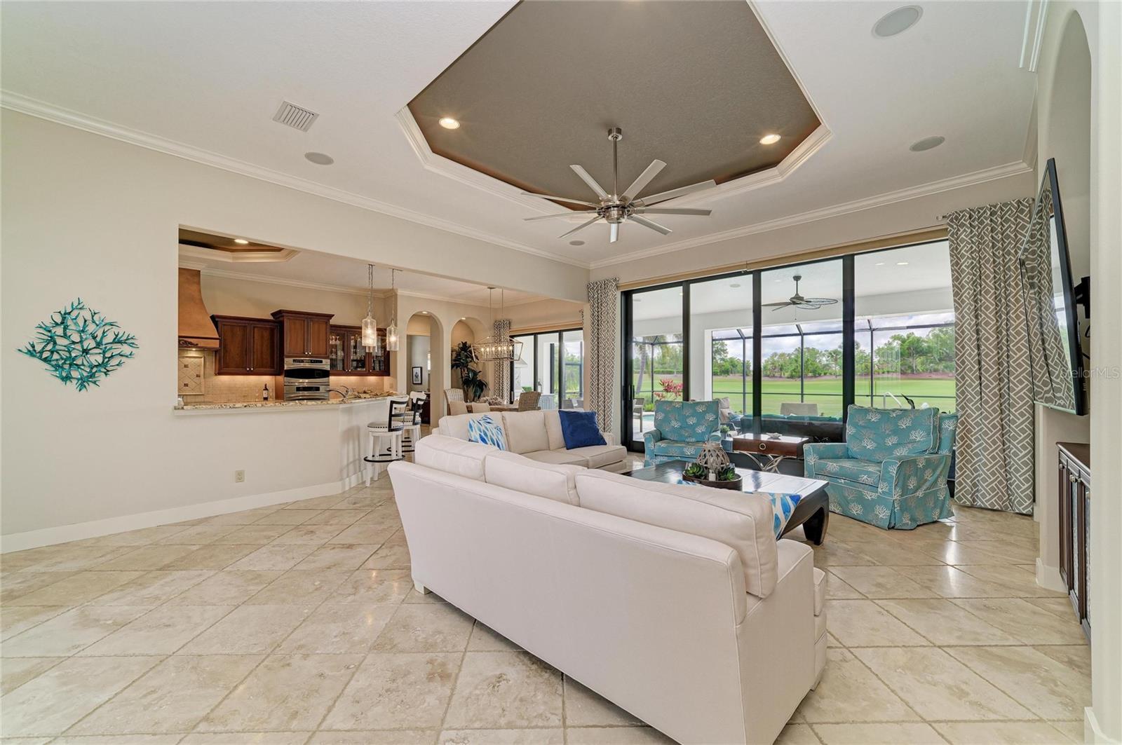 Image 15 of 82 For 7314 Heritage Grand Place