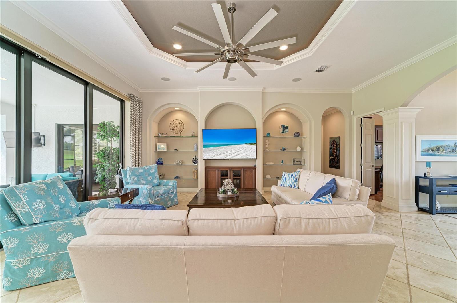 Image 17 of 82 For 7314 Heritage Grand Place