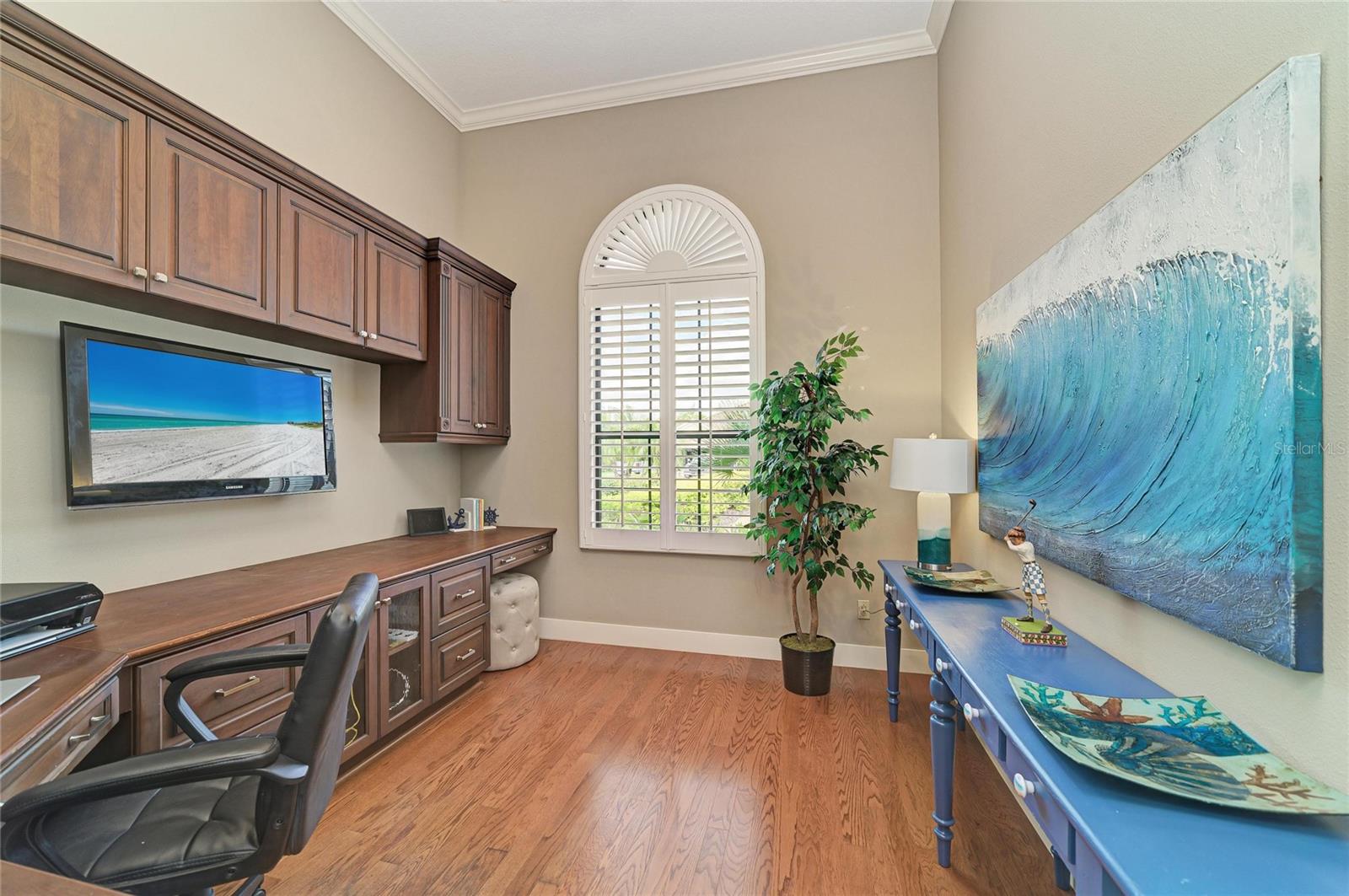 Image 37 of 82 For 7314 Heritage Grand Place