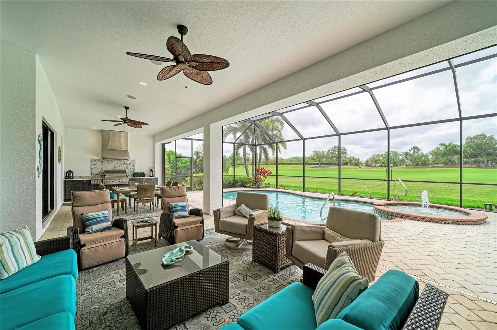 Image 5 of 82 For 7314 Heritage Grand Place