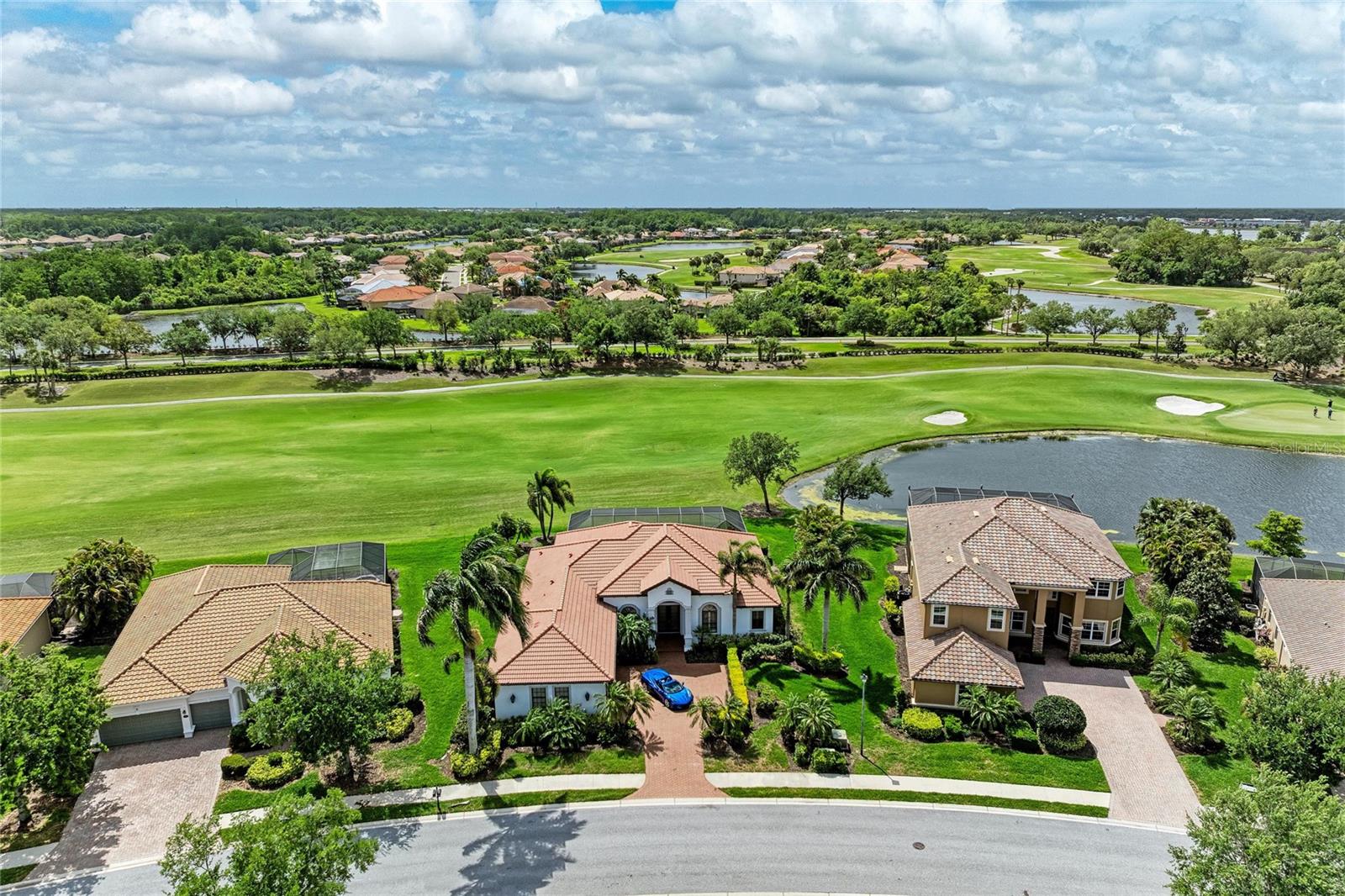 Image 6 of 82 For 7314 Heritage Grand Place