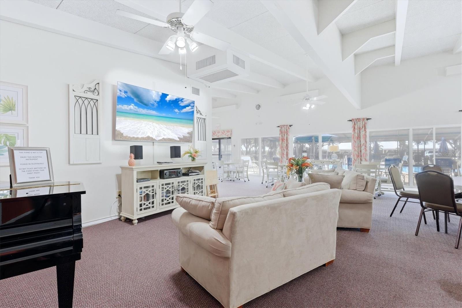 Image 33 of 40 For 3730 Pinebrook Circle 604