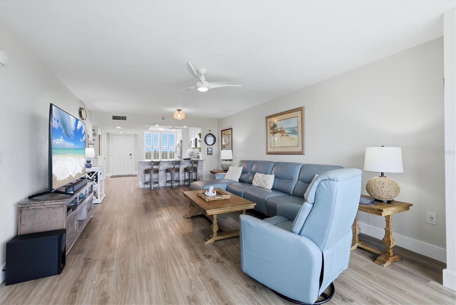 Image 9 of 40 For 3730 Pinebrook Circle 604