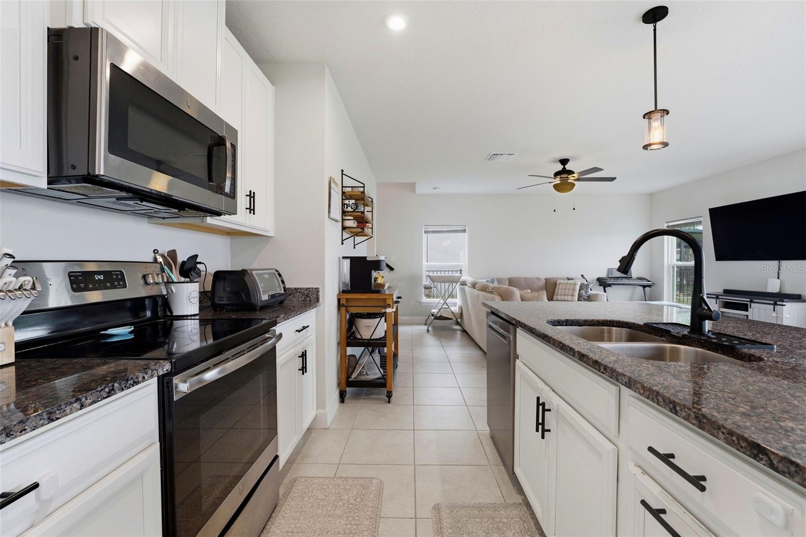 Image 13 of 53 For 11016 Daybreak Glen