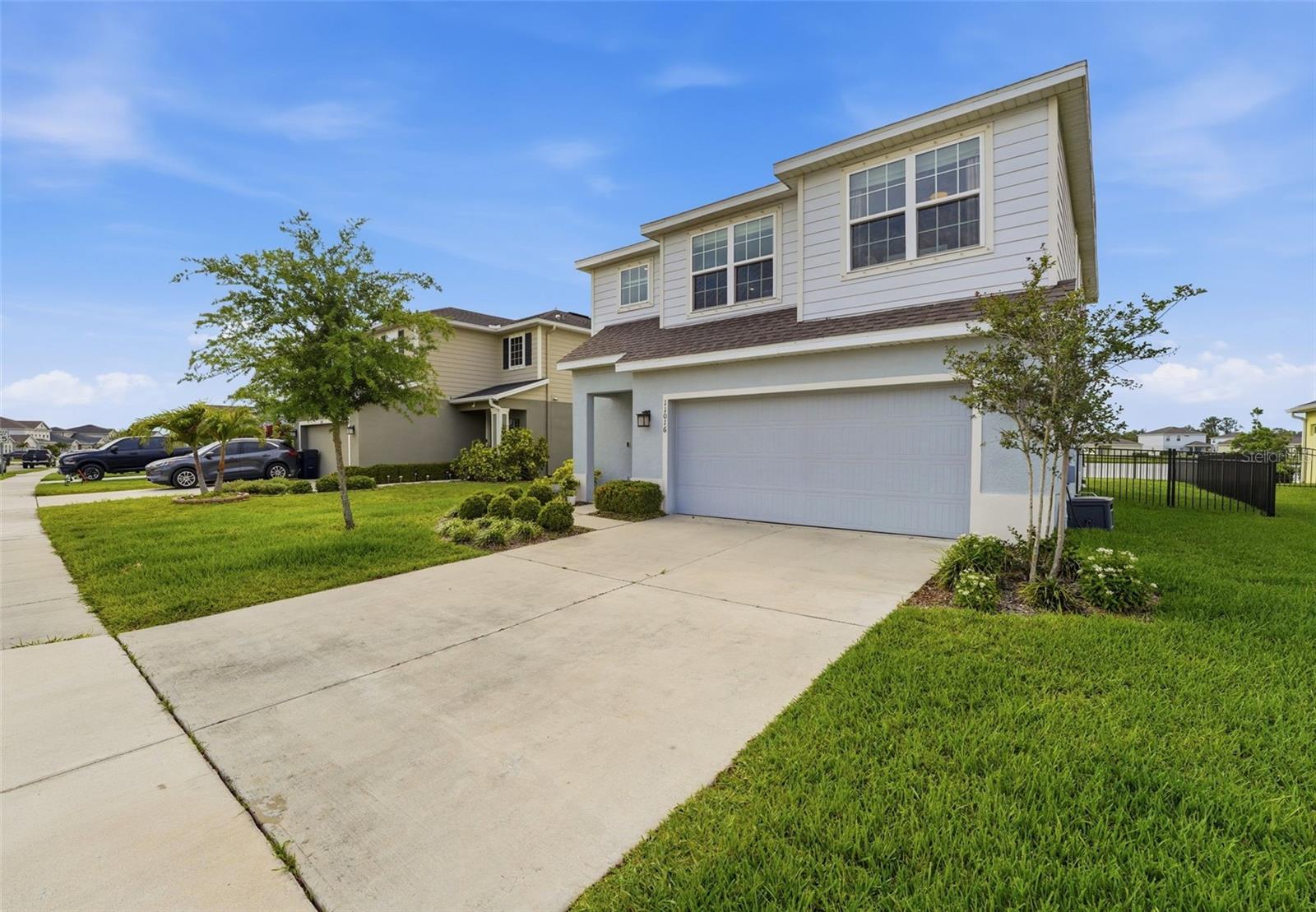 Image 3 of 53 For 11016 Daybreak Glen