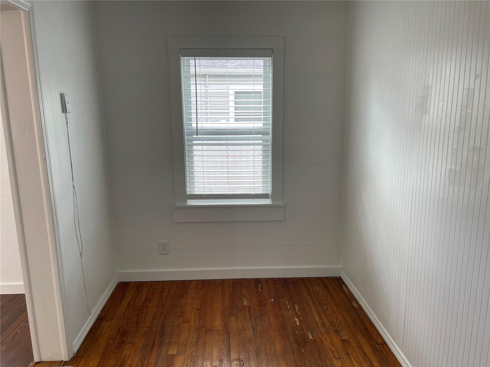 Image 6 of 12 For 3205 Avenue A W