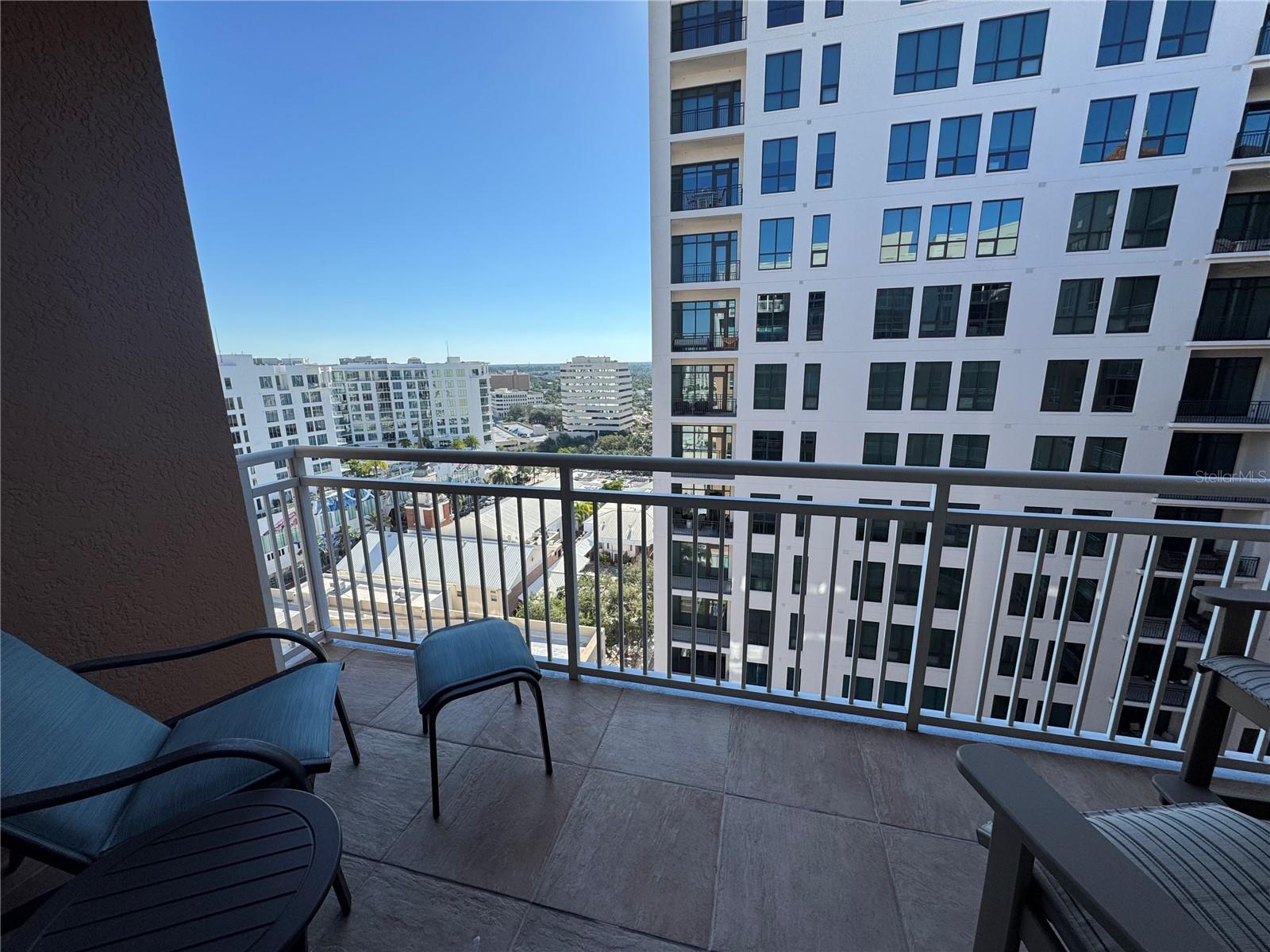 Image 16 of 32 For 1350 Main Street 1501