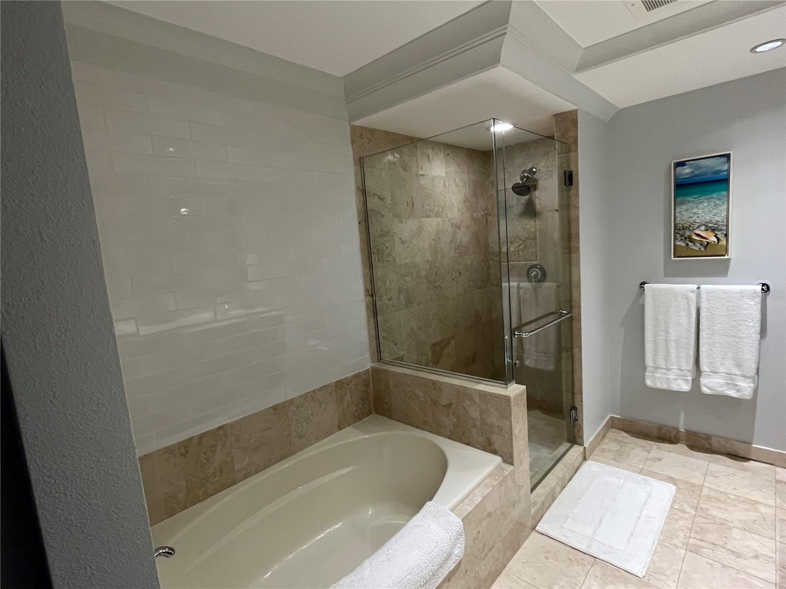 Image 27 of 32 For 1350 Main Street 1501