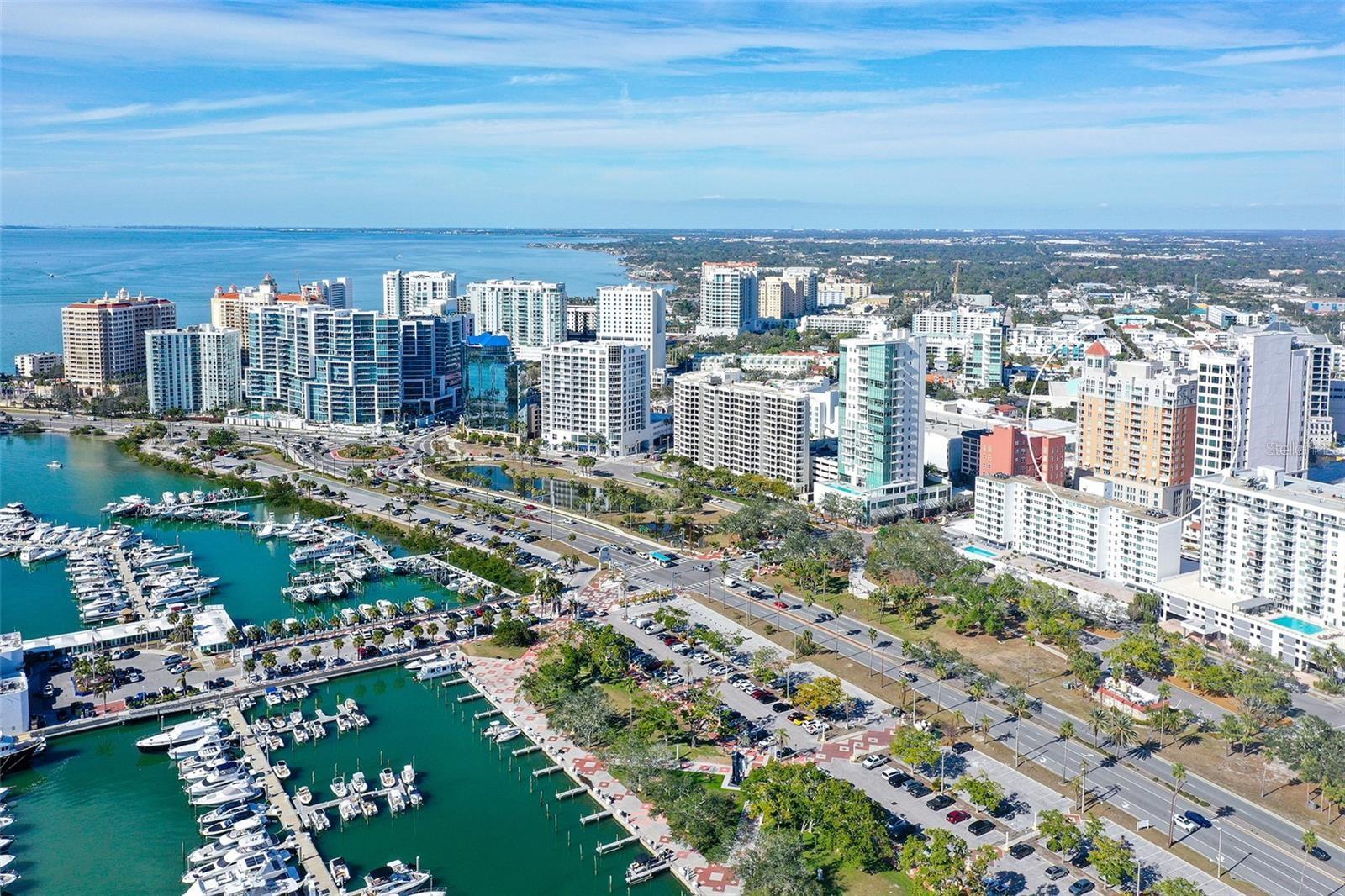 Image 3 of 32 For 1350 Main Street 1501