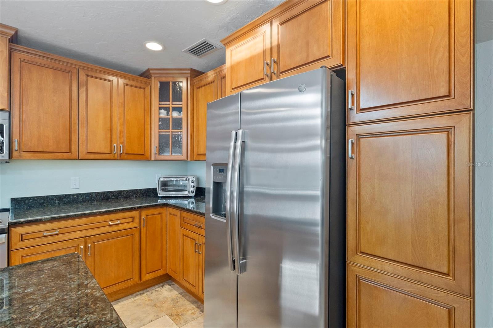 Image 20 of 61 For 6454 Beechwood Avenue