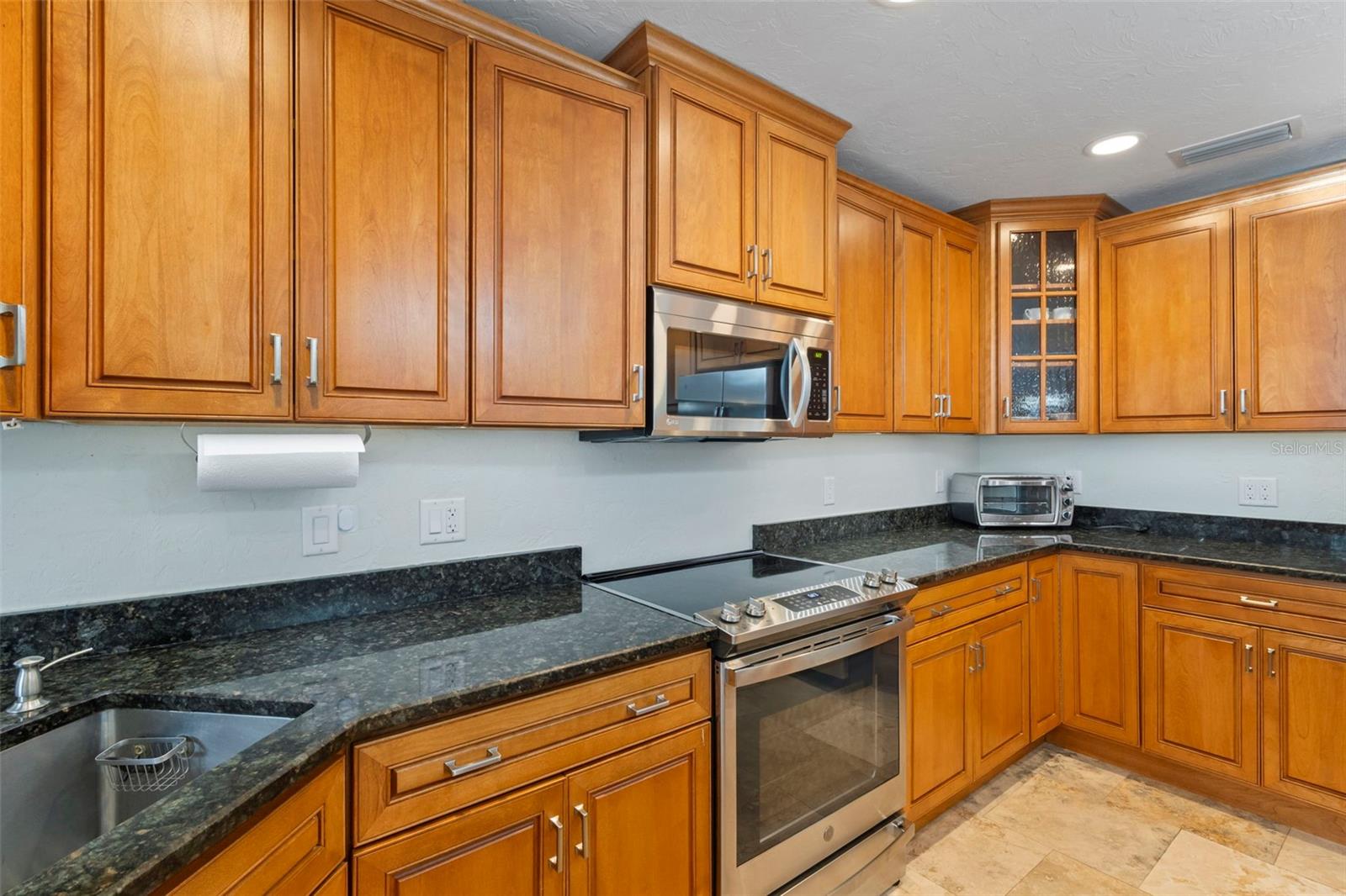 Image 25 of 61 For 6454 Beechwood Avenue