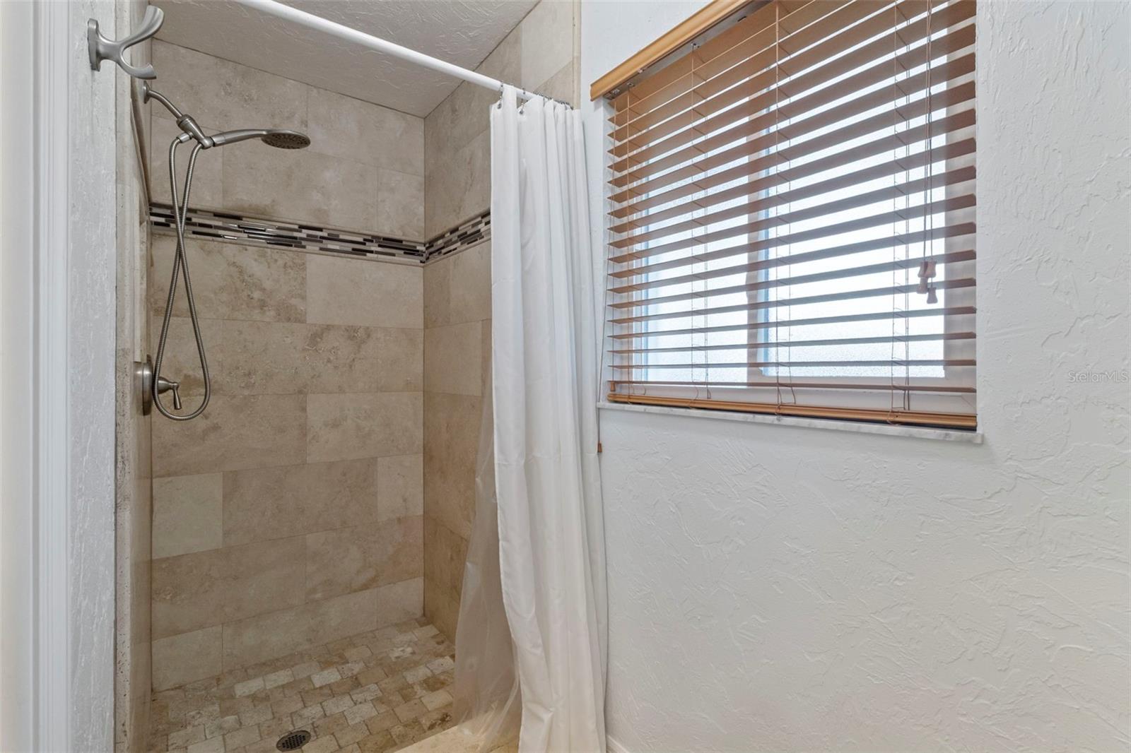 Image 29 of 61 For 6454 Beechwood Avenue