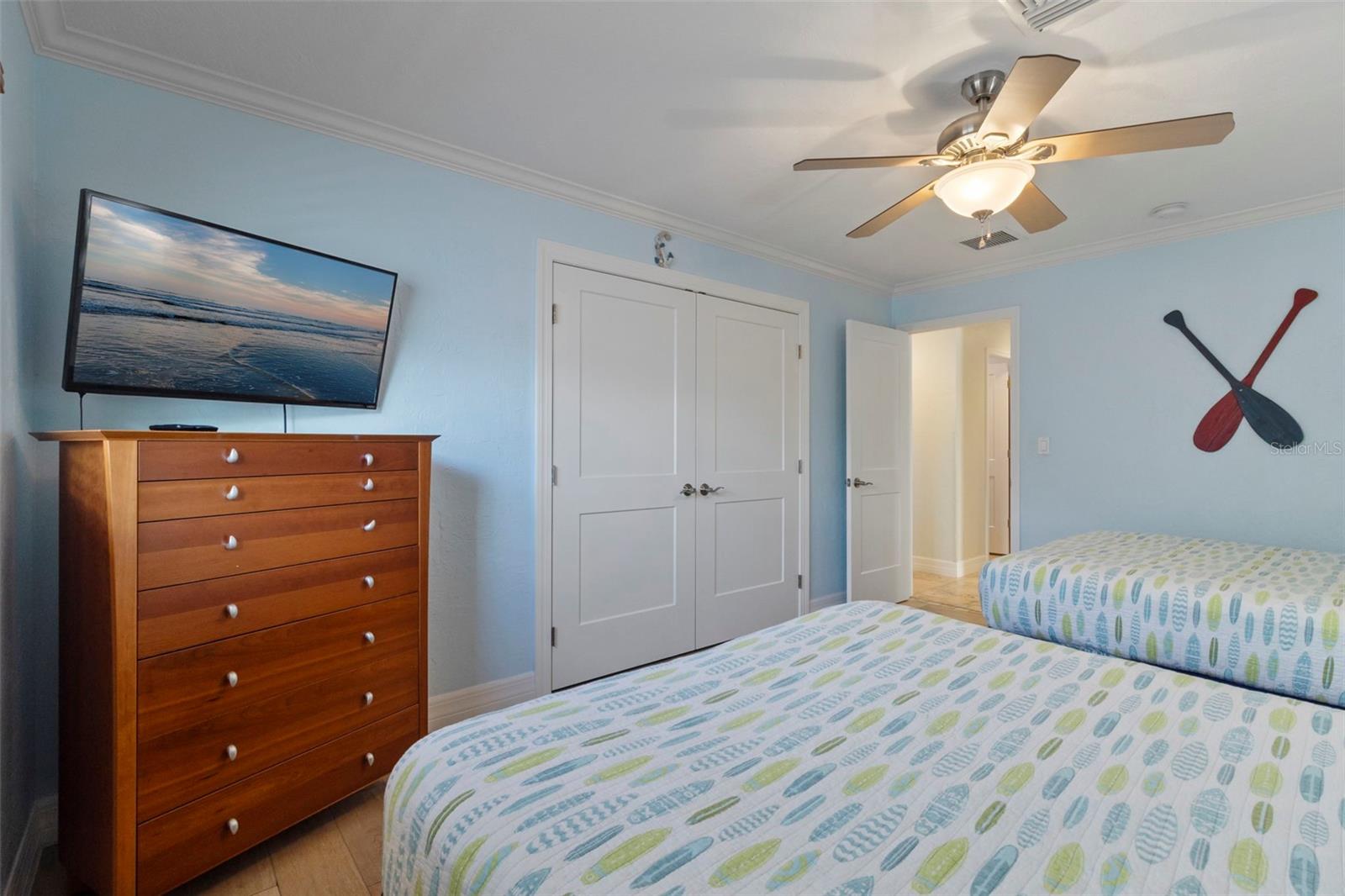 Image 32 of 61 For 6454 Beechwood Avenue