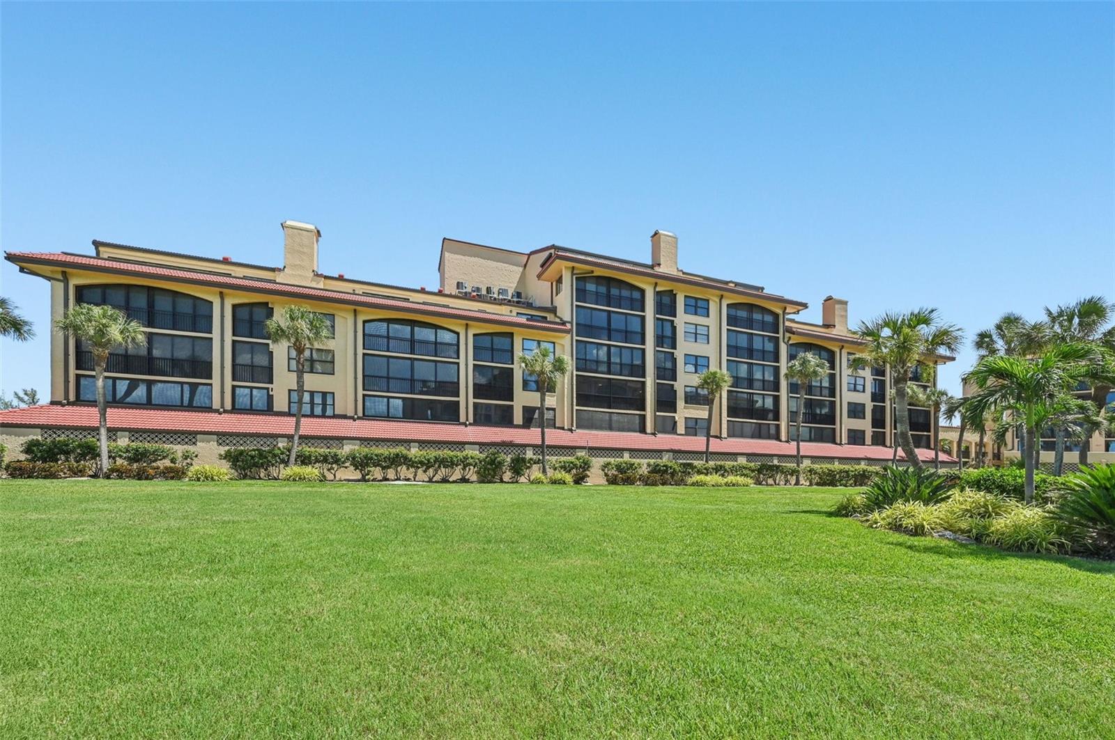 Image 40 of 42 For 8710 Midnight Pass Road 203b