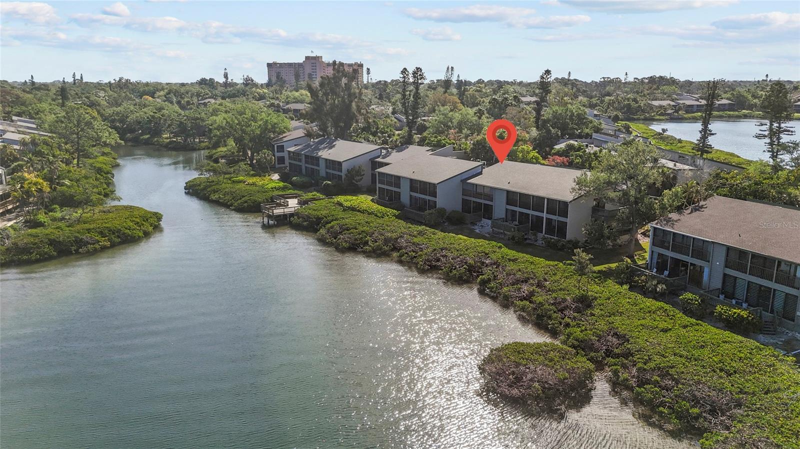 Image 46 of 52 For 1511 Pelican Point Drive 279