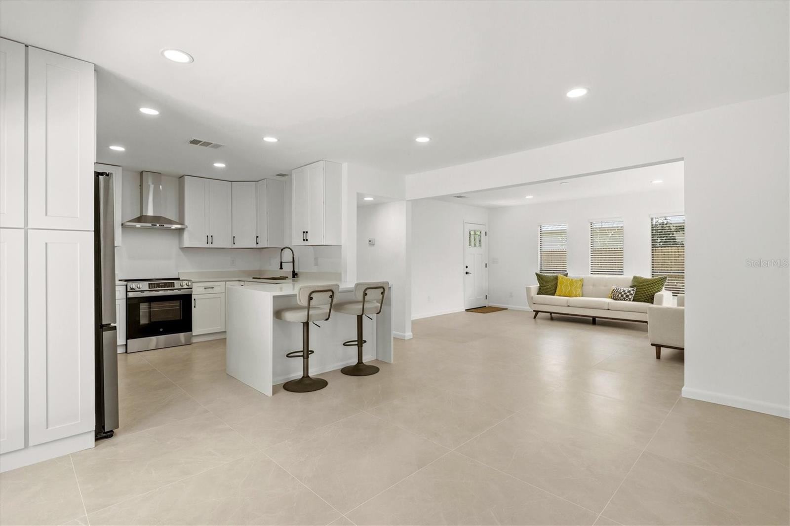 Image 20 of 91 For 3663 Egerton Circle