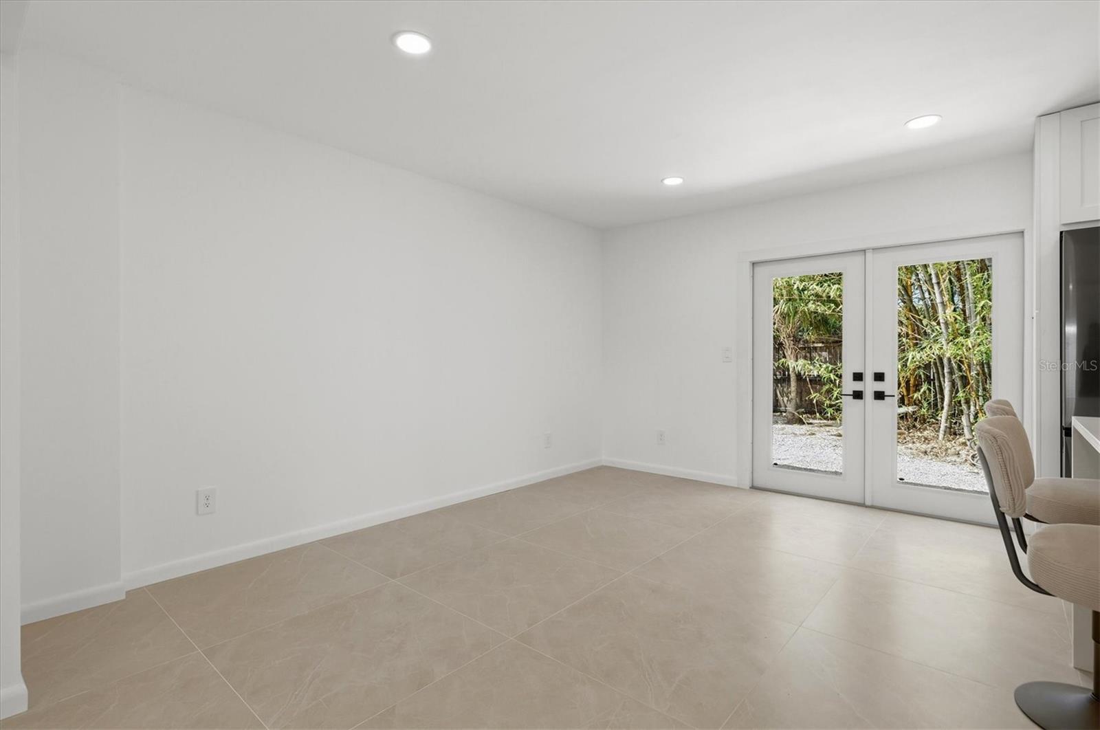 Image 22 of 91 For 3663 Egerton Circle