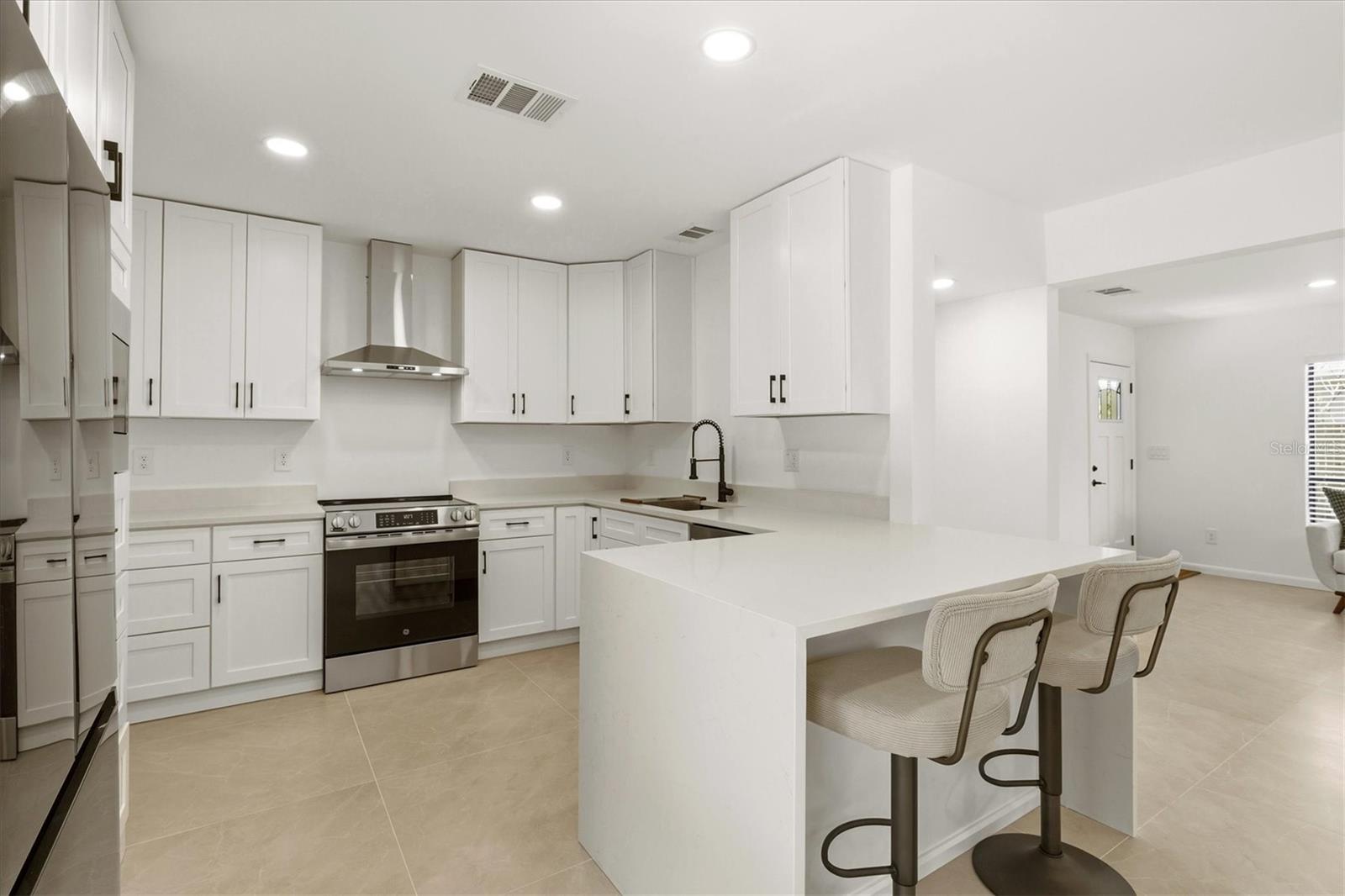 Image 25 of 91 For 3663 Egerton Circle