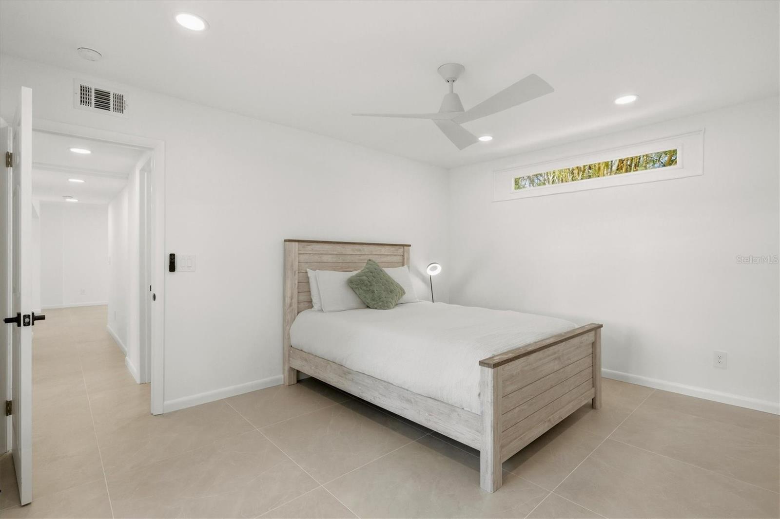 Image 36 of 91 For 3663 Egerton Circle