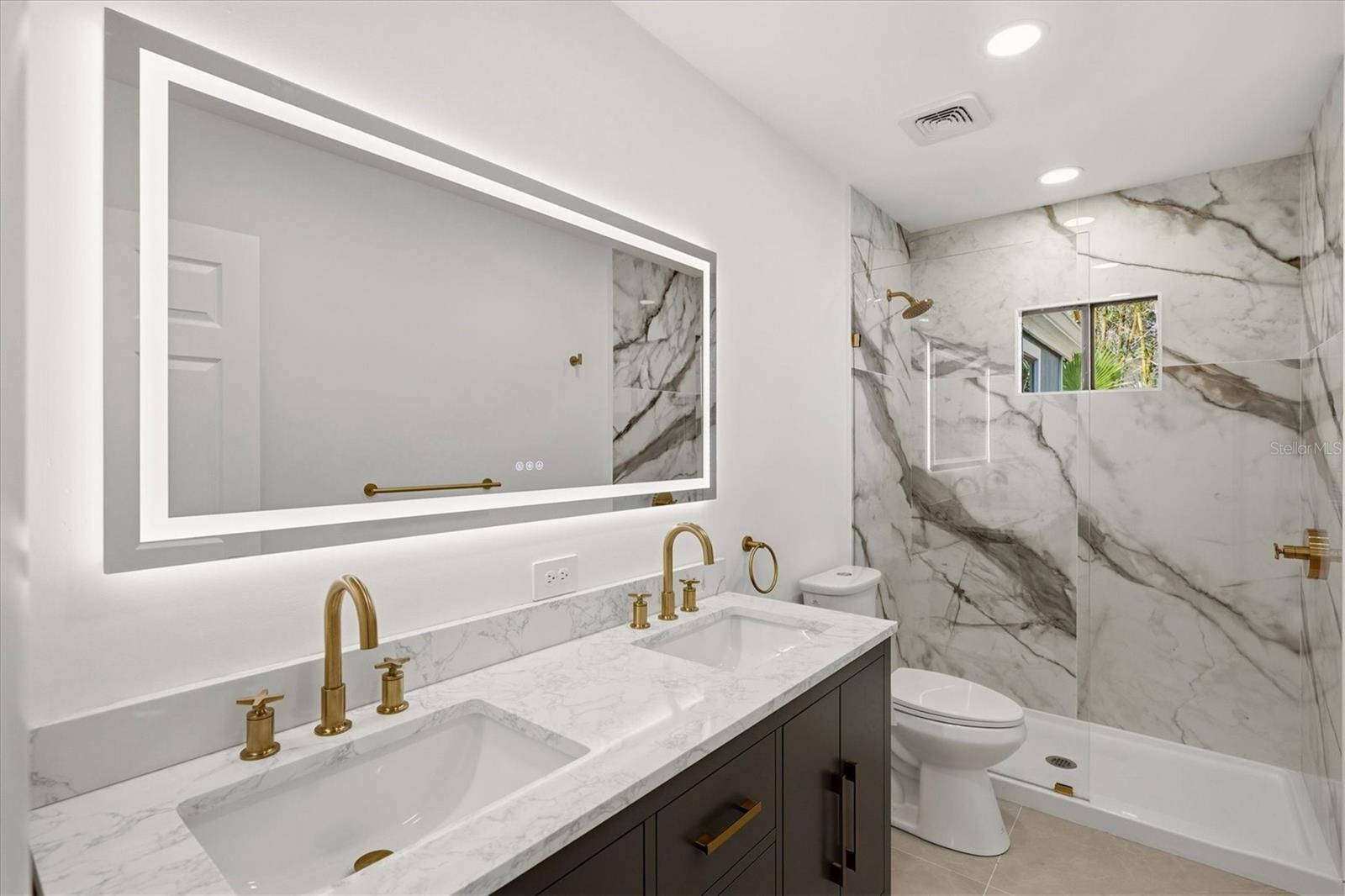 Image 38 of 91 For 3663 Egerton Circle