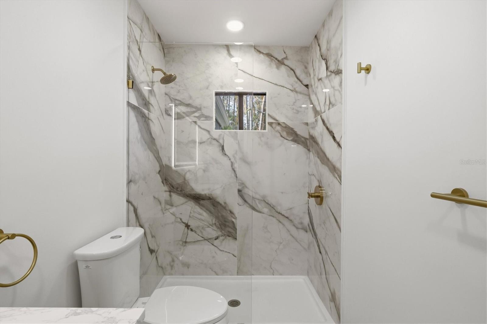 Image 39 of 91 For 3663 Egerton Circle