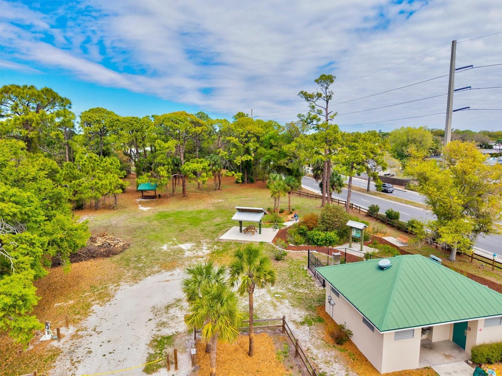 Image 61 of 91 For 3663 Egerton Circle