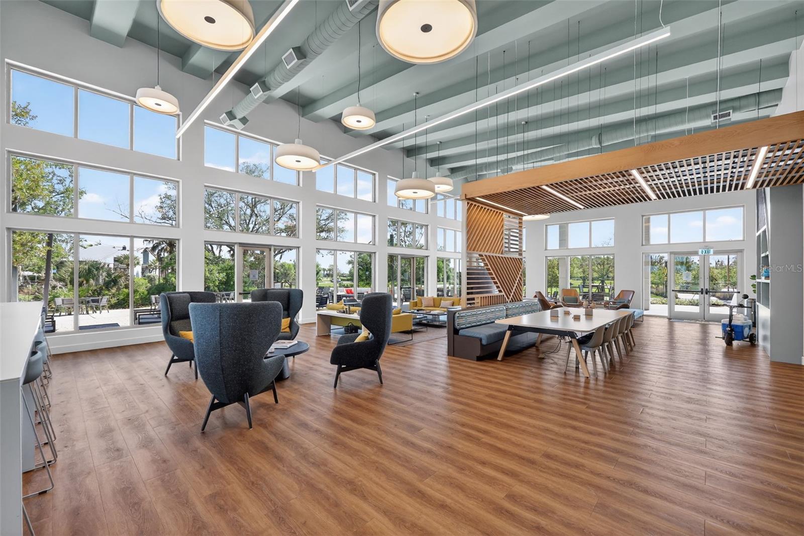 Image 36 of 57 For 11912 Richmond Trail