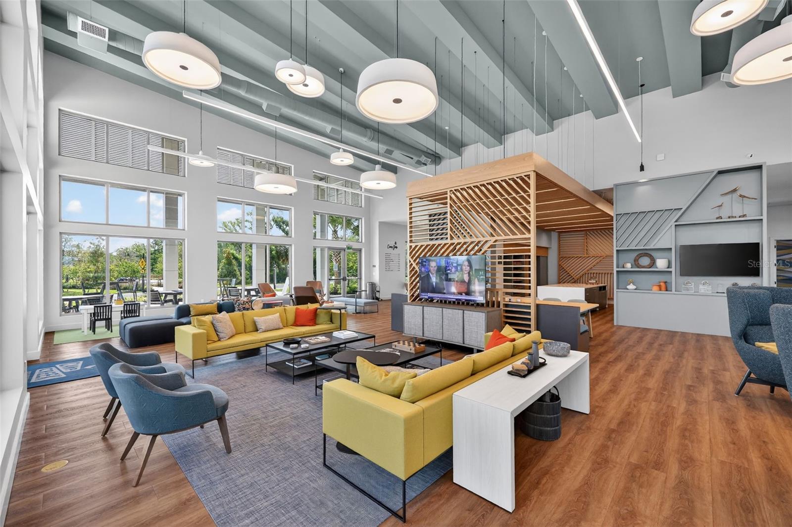 Image 37 of 57 For 11912 Richmond Trail