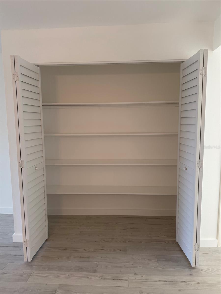 Image 10 of 20 For 203 Rubens Drive H