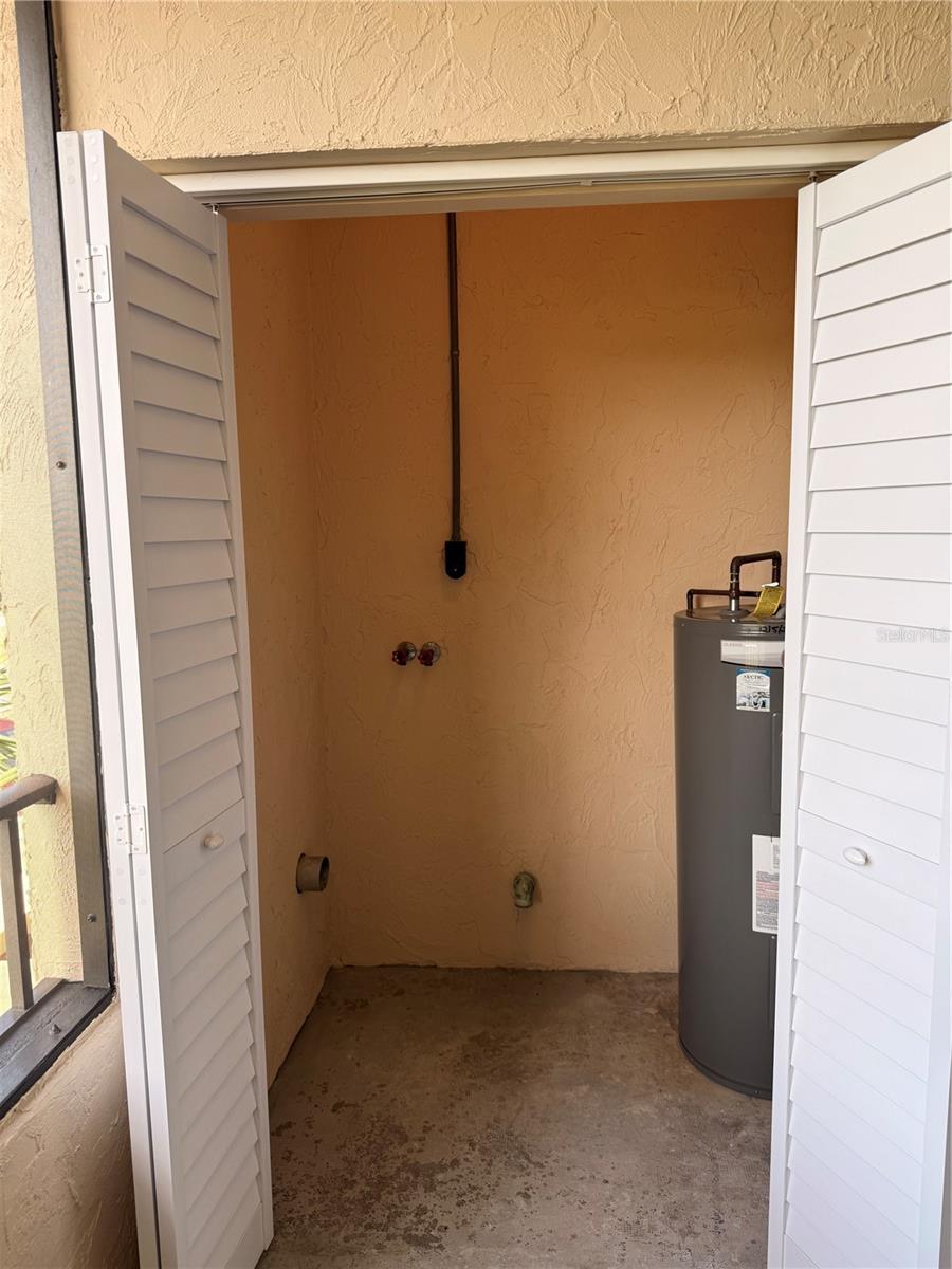 Image 15 of 20 For 203 Rubens Drive H