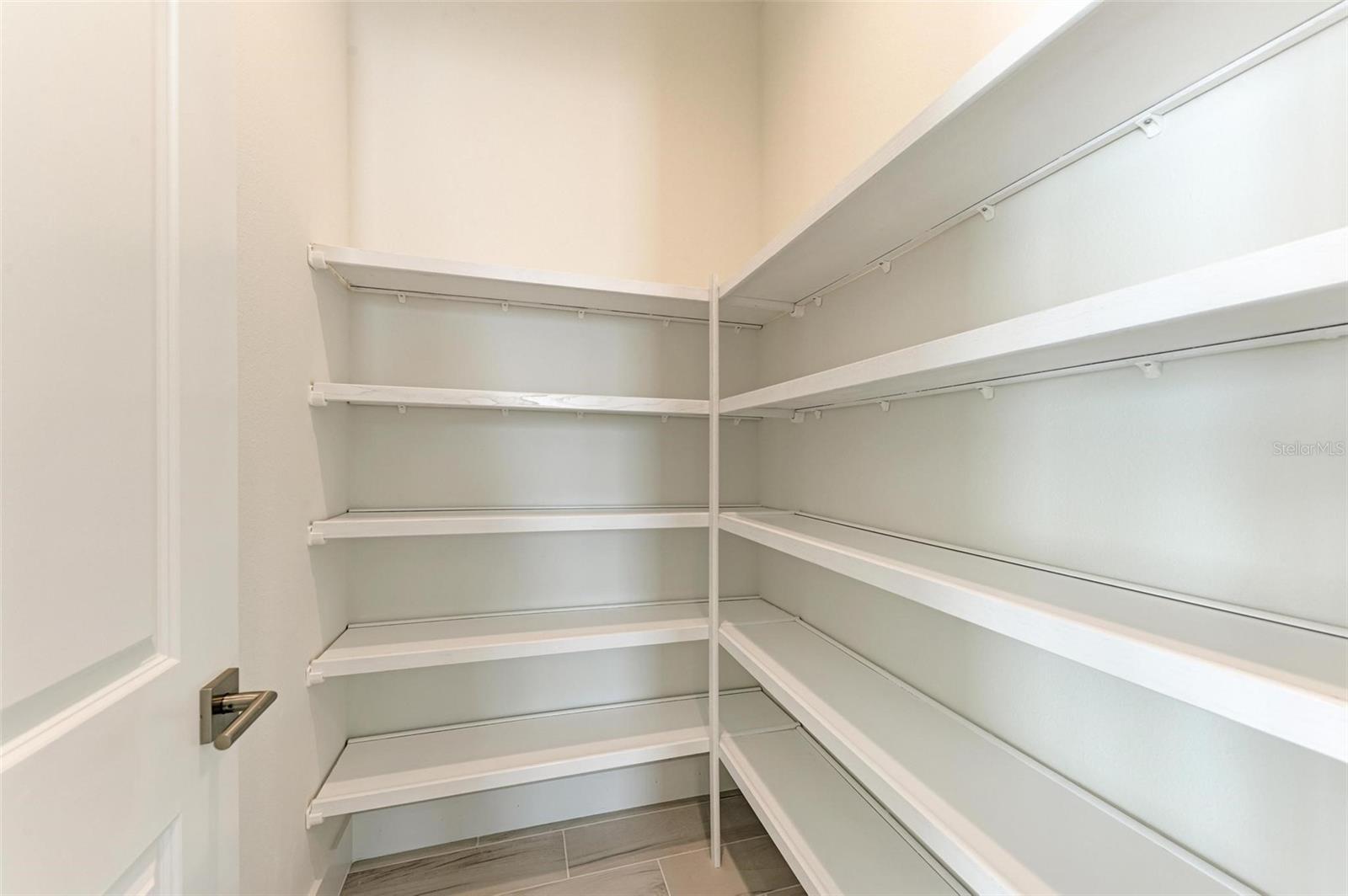 Image 19 of 33 For 6028 Cat Claw Lane