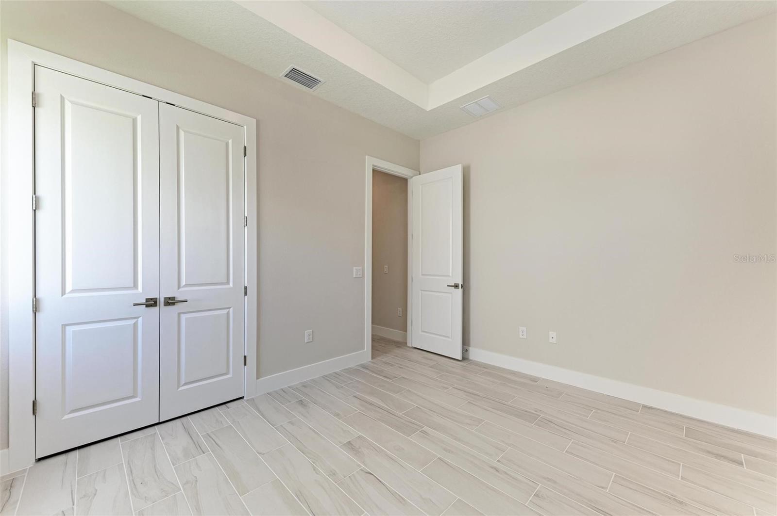 Image 29 of 33 For 6028 Cat Claw Lane