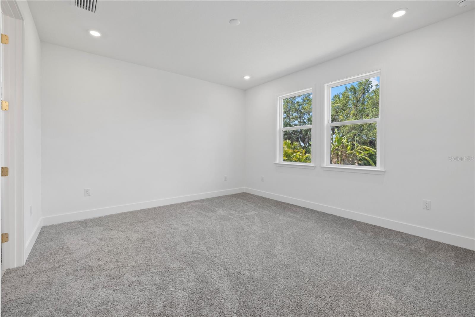 Image 14 of 23 For 7443 Seagrape Road