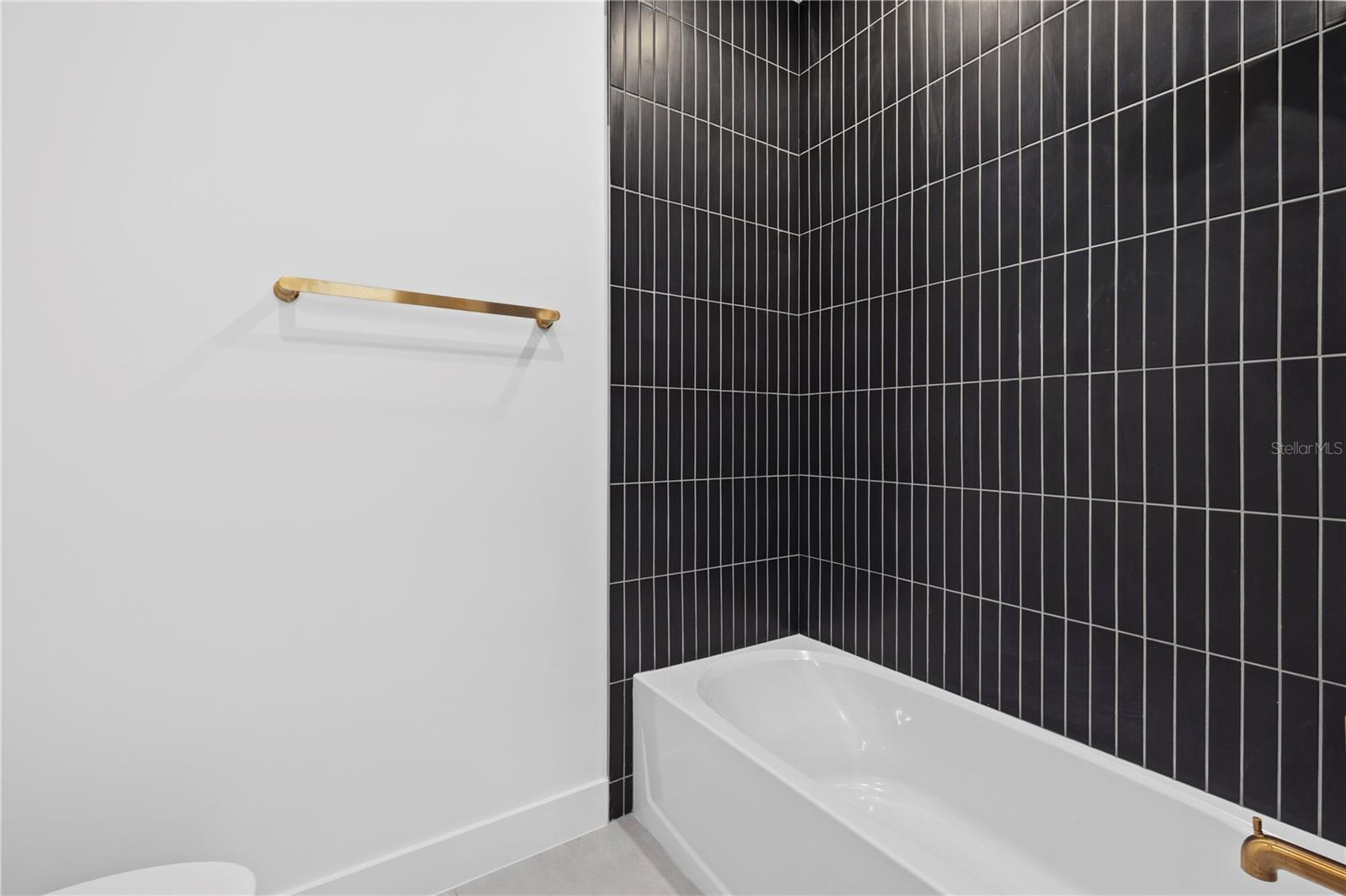 Image 16 of 23 For 7443 Seagrape Road