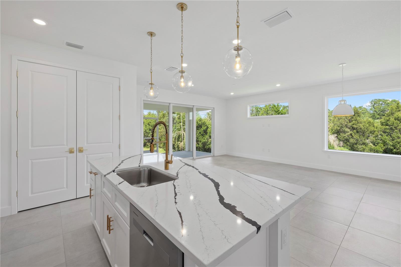 Image 6 of 23 For 7443 Seagrape Road