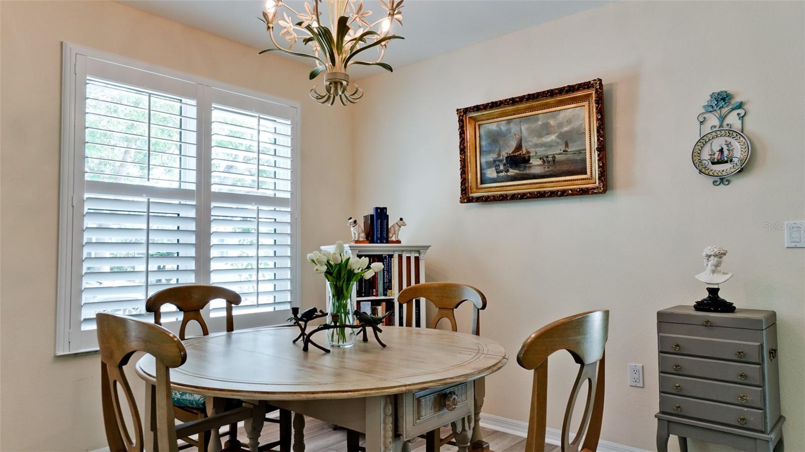 Image 12 of 41 For 11009 Jasmine Circle