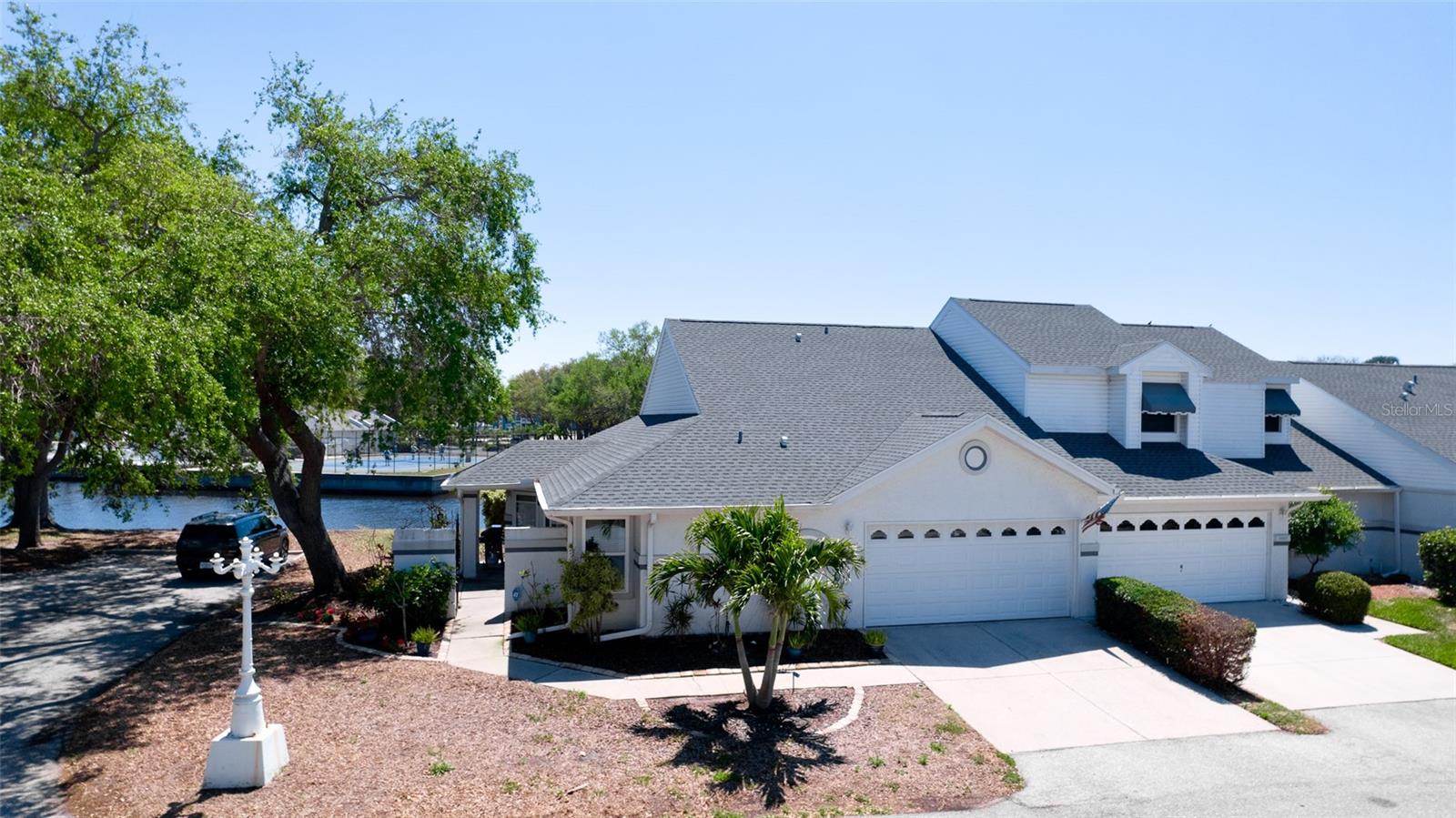 Image 2 of 41 For 11009 Jasmine Circle