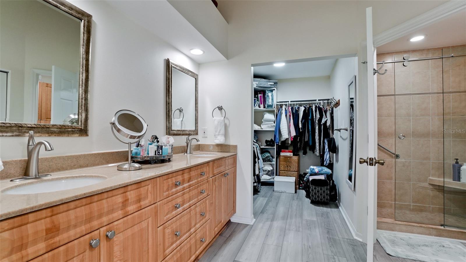 Image 24 of 41 For 11009 Jasmine Circle