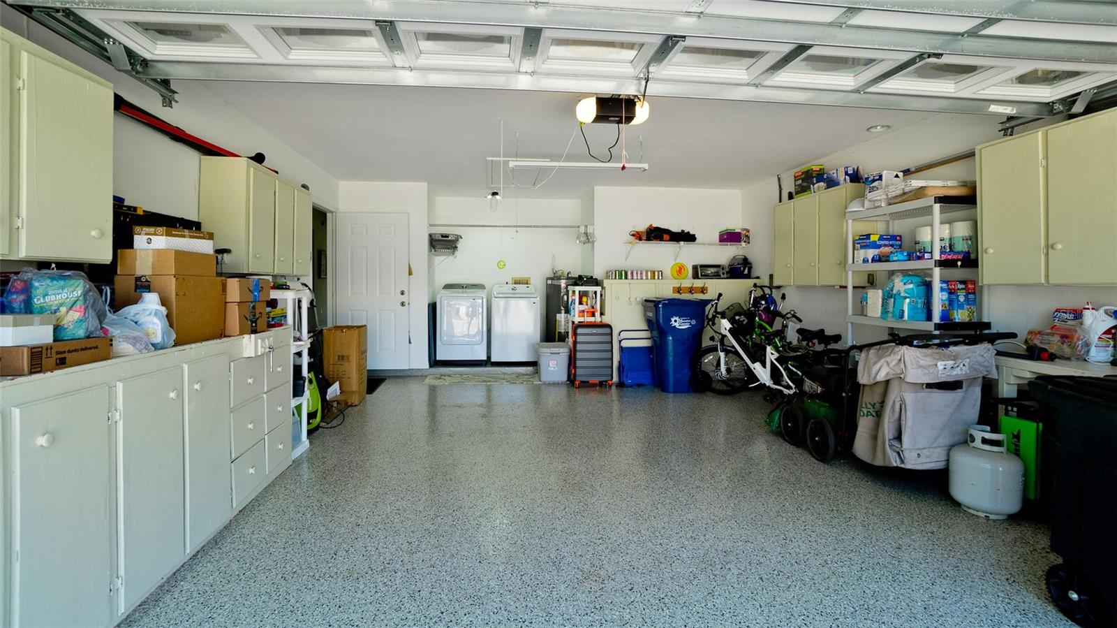 Image 31 of 41 For 11009 Jasmine Circle