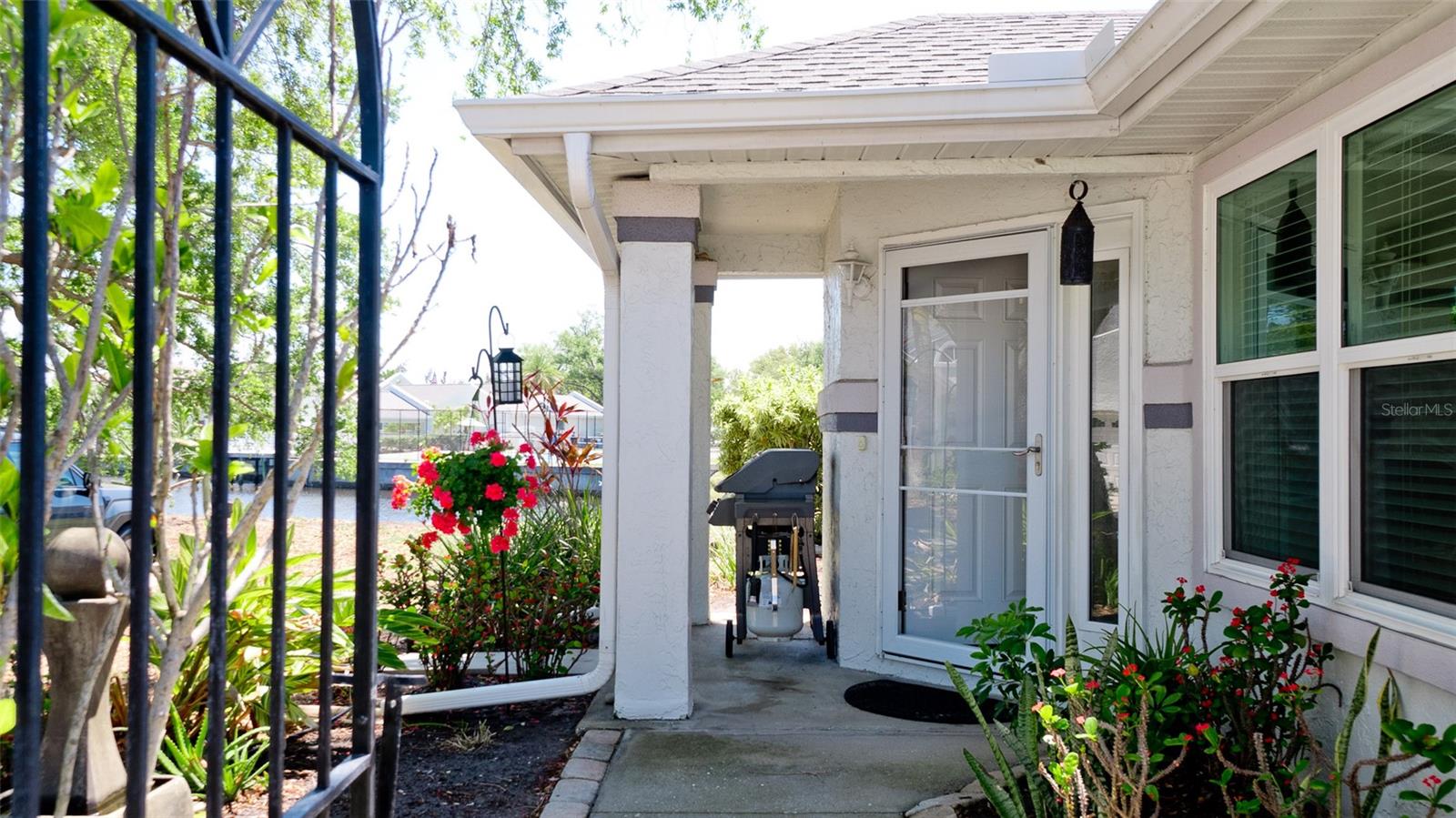 Image 6 of 41 For 11009 Jasmine Circle